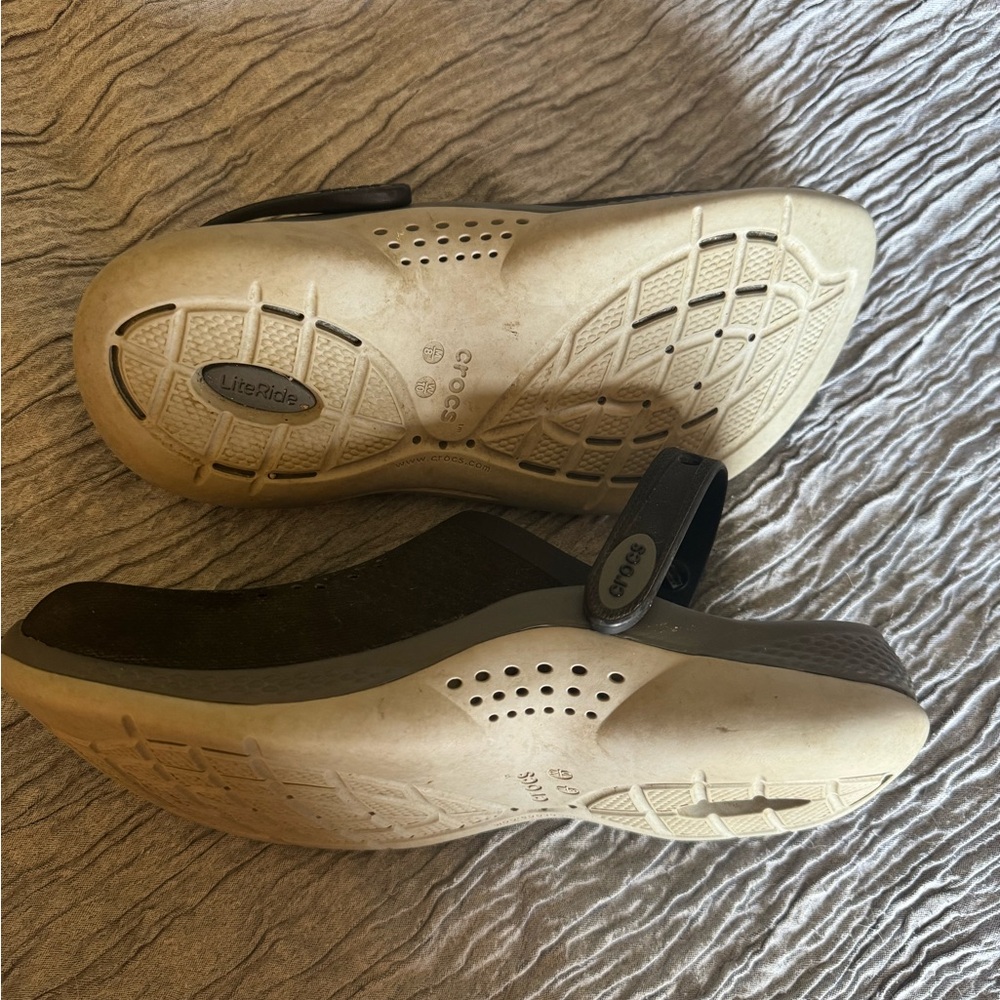Black/Grey Men’s Literide Crocs Size 8 - Picture 4 of 5